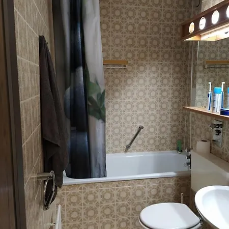 B211 Gemuetliches Fuer Urlauber Und Berufsreisende * 라한슈타인